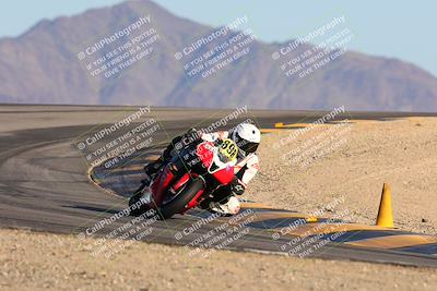 media/Nov-16-2024-CVMA (Sat) [[0e4bb1f32f]]/Race 11-Amateur Supersport Open/